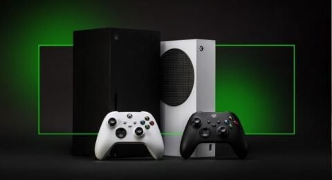 Consoles Xbox Series X e Series S lado a lado com controles atualizados – 2025