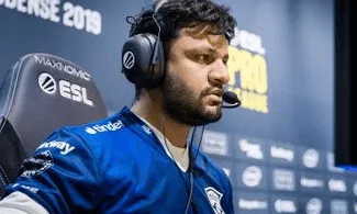 carreira de fer no CS