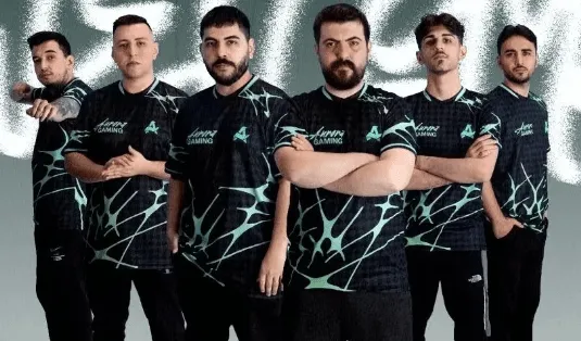 história da Aurora no CS